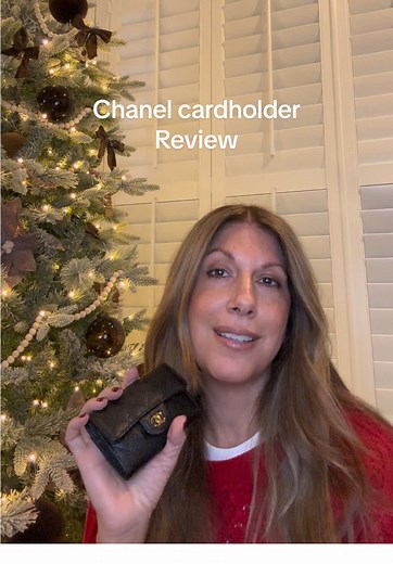 Review of the perfect #cardholder #wallet is @ChanelOfficial #chanelbag So good ✨