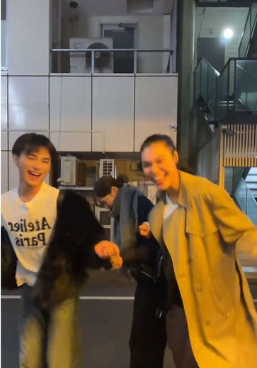 somebody watching me #fyp #おすすめ #anxiety #somebodywatchingme #dancechallenge #ootd