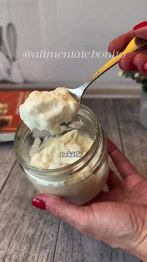 Cómo hacer yogurt suave con nódulos de kéfir