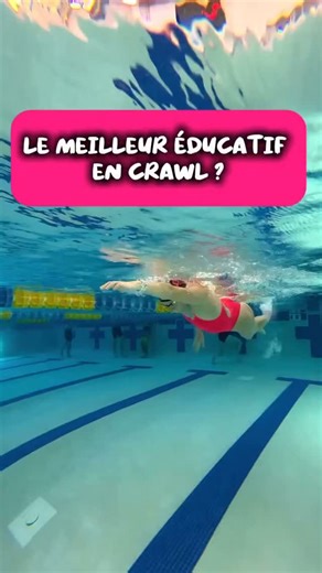 Le meilleur éducatif en crawl ? Palme d’un côté, plaquette de l’autre. Et pas au hasard. 👉 Palme et plaquette sur des côtés opposés, et là… impossible de tricher. Pourquoi c’est aussi puissant Parce que cet éducatif met tout de suite en évidence ce qui ne va pas : • le gainage et la stabilité du tronc • la rotation du bassin • la trajectoire du bras sous l’eau • les variations de puissance entre droite et gauche Tu es obligé de ralentir, de contrôler, de sentir. Si tu forces, si tu sur-rotates,