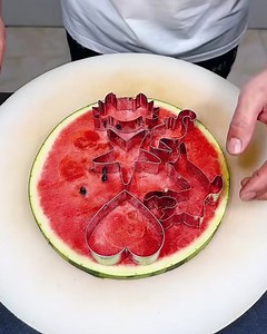 Here's how you can impress everyone with your watermelon! 🍉 | Art & Fashion