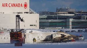 Al menos 15 heridos en un accidente de avión en Toronto