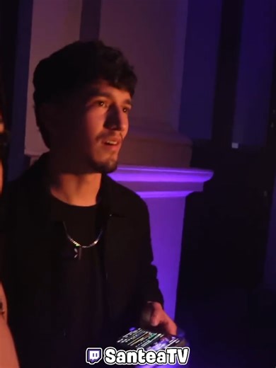 @santea_ BLOCKS COMPA RED ON LIVE FOR CALLING HIM?? #santea #JuniorH #santea_