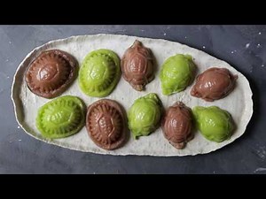 Easy Ang Ku Kuih with Mung Bean Paste (Tortoise Cake) - Natural Colors