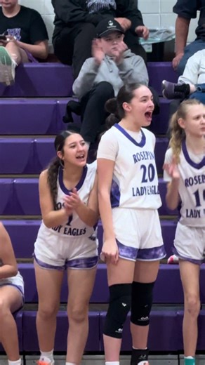 “[Clap for others until it’s your turn.] Because one day it’s going to be your turn and you’re going to want people to cheer for you too!” -@Flaujae 💜