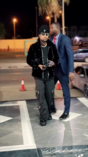 Shining Like a Star: Bab's OG Concert Highlights