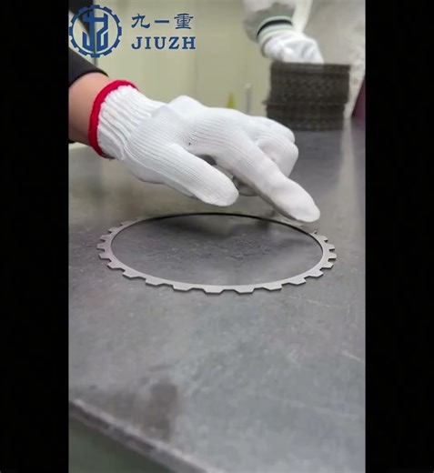 Automotive clutch disc straightening process #leveling #machine