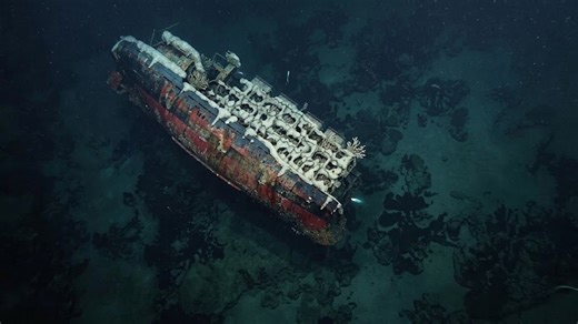 Watch freezing crab pots turn into a sail then the vessel rolls over