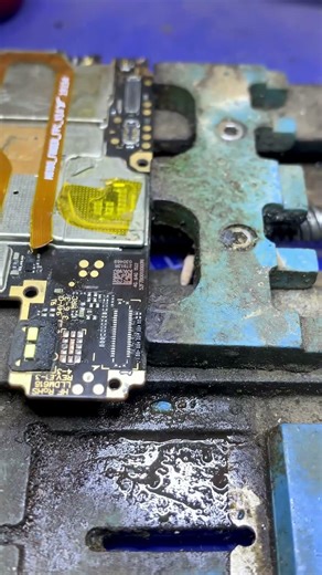 How to change a display connector #repair #facts #displayfix #tech #fixitnow #fixyourself