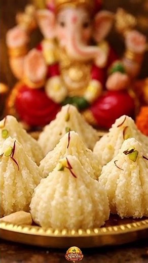 Lord Ganesha’s Favourite Modak 🙏 | Soft Steamed Modak at Home | No Cracks Recipe #modakrecipe