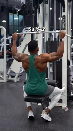 Cobra Back🏋️‍♀️ Do these 🔥 #backday #cobraback #lats #trapsworkout #vshape #gymmotivation