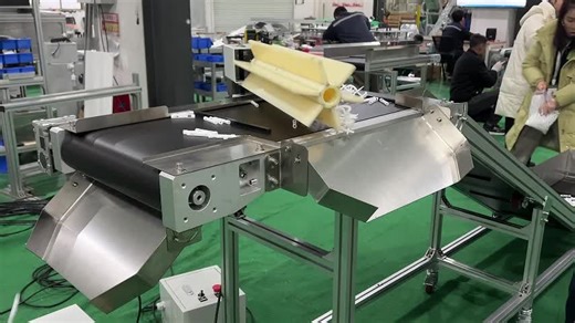 Separation conveyor for Injection molding machine##bifaconveyor #przenośnik #ローラーコンベア #สายพานลำเลียง #conveyorfactories #conveyorsystems #conveyor #conveyors #ناقل #Конвейер