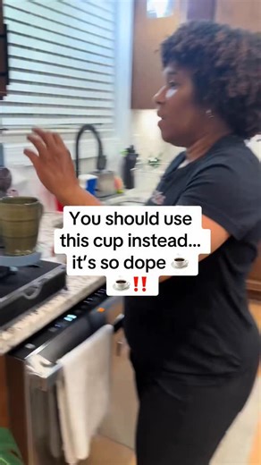 2.2K views · 44 reactions | Self-Stirring Coffee Mug ☕✨ A fun, easy mug that mixes your drink with one button—perfect for coffee, cocoa, or milk at home or on the go. Link in bio & follow for more  #amazonmusthave #amazonfinds #smartfinds #homeessential #giftideas #coffeemug #coffeegift | snappypick | Facebook