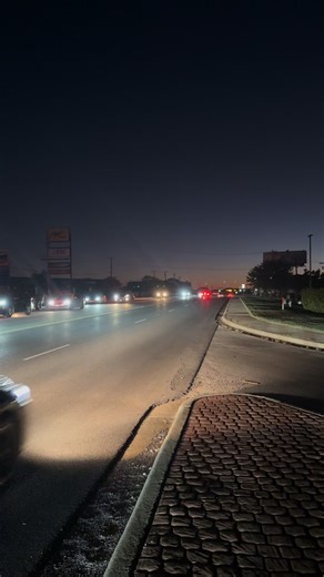 310K views · 259 reactions | One moment the street is alive with headlights and bright business signs and the next it feels like the whole strip just disappeared into black. Streetlights are out, stores are dark, and traffic lights are flashing like it’s survival mode in Killeen. If you’re out this way, take it slow and stay alert.  sent in from local resident #Killeen #StanSchlueter #PowerOutage #CentralTexas #StaySafe | Eric Franklin | Facebook