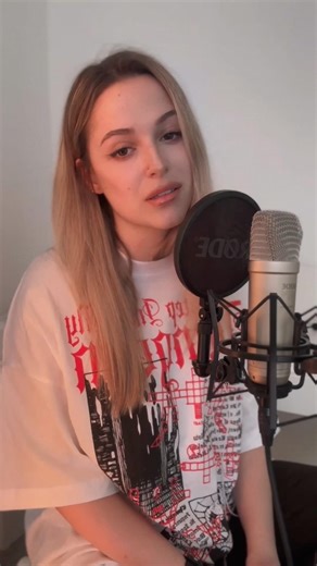 Kryptonite - 3 Doors Down #cover #singing #3doorsdown #kryptonite #cz #acoustic