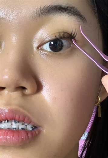 Nakasale to ngayon!! Check out nyo na #eyelashes #selfadhesivelashes #qianyunjieshang #fyp #eyelasheswithoutglue