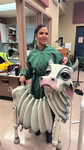 Opening Night is just in 3 days!! Hope to see you then ;) (camera man: @✩❆)