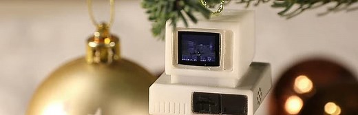 A Christmas tree bauble that plays Doom #Gaming #VintageComputing @Spritemods