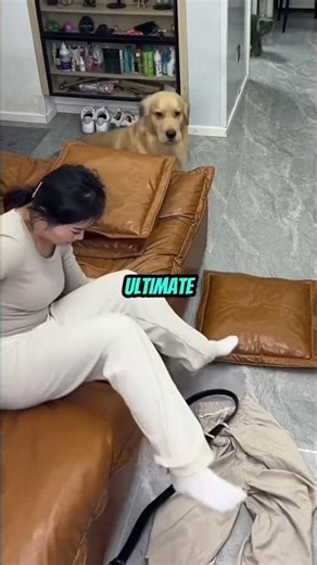 He really chose freedom over his pants 👖💨