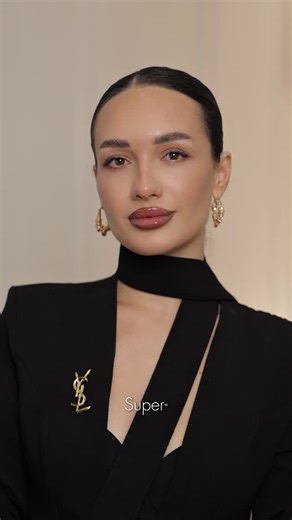 EMMA MORETTI | BEAUTY TRAINER | MAKEUP & HAIR ARTIST📍ROME,ITALY | Bronz de lux în 10 secunde. Combinația mea preferată pentru un contur bronzat, luminos și perfect uniform, fără pete, fără linii si cun un... | Instagram