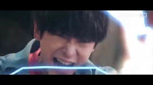 废材小子竟召唤出无敌雷电，将天才少年一招击飞震惊全场！ Useless boy unexpectedly summons super lightning and strikes away genius master! Everyone is stunned! #PengYuchang #NeoHou #WangYinglu #彭昱畅 #侯明昊 #王影璐 #IAmNobody #异人之下 #YOUKU #优酷 | 优酷Youku