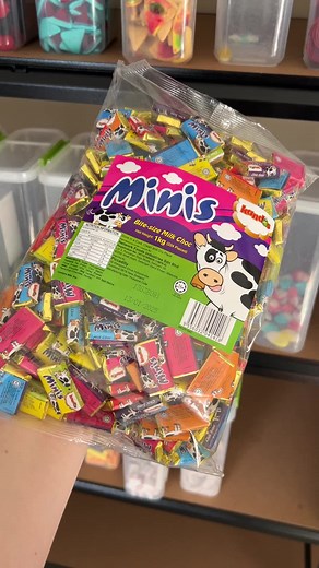 Mini Cow Chocolate Delights Available Now at Candy Delights NZ!