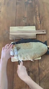 A Japanese bread artist made a realistic fish-bread 😯🍞🐟 by https://twitter.com/konel_bread | Ghibli Community