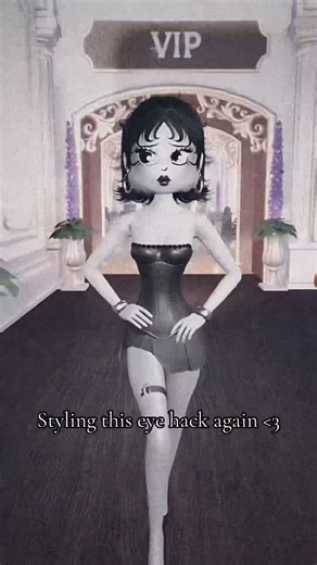 Styling this eye hack again #dresstoimpress #roblox #blowup