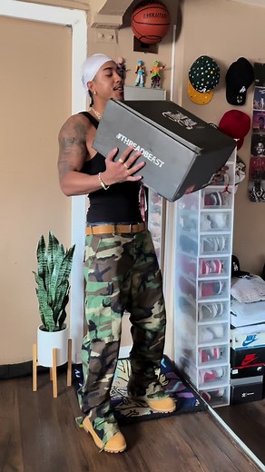 Unboxing ThreadBeast Package: Exclusive Offer Inside