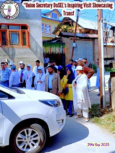 🌟 A Proud Day for GBMS Yarikalan! 🌟The Harvest (Sunflower Symphony) On 20th September 2025, GBMS Yarikalan had the honor of hosting Shri Sanjay Kumar (IAS), Union Secretary, Department of School Education & Literacy (DoSEL), Govt. of India. He was accompanied by senior officials: Shri Ram Niwas Sharma (IAS), Secretary to Govt. School Education, J&K Dr. G.N. Itoo (JKAS), Director School Education, Kashmir Mr. Bhawani Rakhwal, SPD Samagra Shiksha J&K Other senior officers and dignitaries of the 