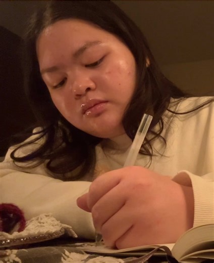 Cozy Night of Journaling: Reflecting on Gratitude