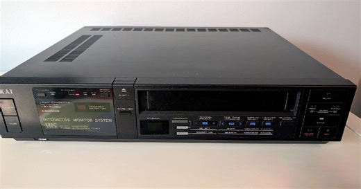 The AKAI VS-303U VCR