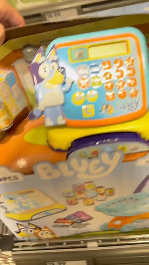 🚨 Aldi Specialbuys – Thursday 6th November 🚨 This week’s middle aisle is a big one! From tech and home comforts to toys for the kids, there’s loads hitting the shelves this Thursday – and as always, once they’re gone, they’re gone 👀 Here are some of my top picks dropping in store: 💻 REKA Walking Pad – £89.99 Perfect for home workouts or getting your steps in while you work! 📺 SHARP 50” UHD TV – £229.99 A great upgrade for family movie nights without the massive price tag. 🍟 Ambiano Vertica