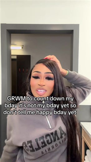 My bday match is tomorrow the 26th at 8pm my besties make it a date and dont be late Remember to follow my new page @mstripleus merry Christmas my besties