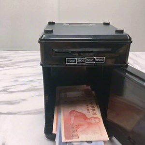 14K reactions · 2.5K shares | ❤❤專屬於自己的ATM保險櫃❤❤ 紙鈔　硬幣　密碼鎖 自動捲錢 下殺$580>> https://goo.gl/Fxx7Cg 可以存私房錢囉~ 有密碼鎖功能也不用擔心被偷走 成為小富婆不是夢 自動捲錢功能超方便 密碼鎖保護好安心 加大容量存超多 就從今天開始來儲蓄吧!!! >> https://goo.gl/Fxx7Cg #存錢筒 #ATM存錢筒 #方便又安心 | check2check | Facebook