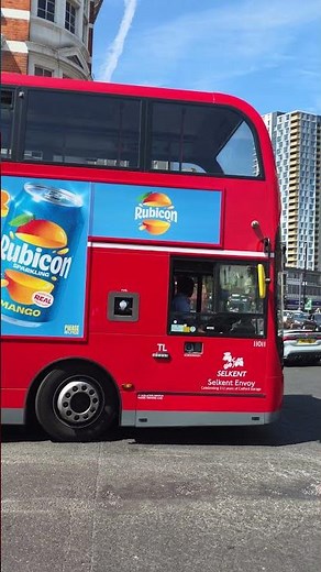 *First day back on Stagecoach/SelkentEnvoy* Stagecoach London 11011 YY18TMU route 208