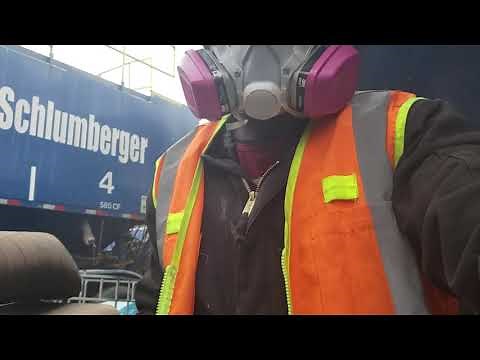 Unloading process with a pneumatic tanker trailer