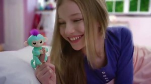 Fingerlings TV Spot, 'Friendship @ Your Fingertips'