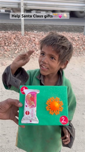 Help Santa Claus gifts🎊💓👇🏻 #shortvideo #christmas #special