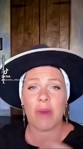 Reposted from @pink.alliknowsofar PRETTY, PRETTY PLEASE, DON’T TOU EVER, EVER FEEL LIKE YOU’RE LESS THAN PERFECT | Pink Fans United