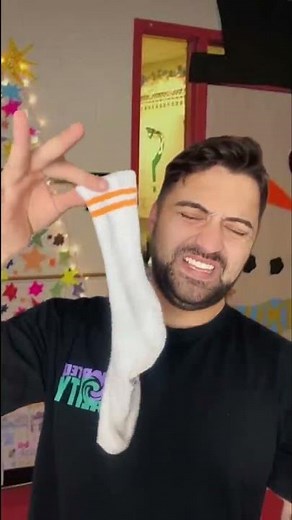 Yeni yıl hediyesi veren insan tiplemeleri #shorts