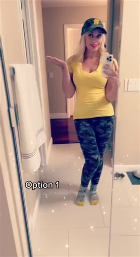 Jenn Barlow (@jennbarlow)’s videos with Sunroof - Nicky Youre & dazy