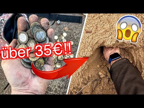 Record amount of money found on playgrounds during treasure hunt with metal detector!! (Detecting)