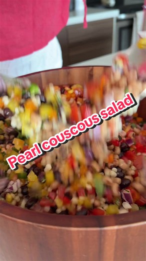 PEARL COUSCOUS SALAD WITH BEANS 🫘✨ The high-fiber salad you NEED this summer!! Fresh, colorful, and packed with beans and veggies, it's perfect to meal prep for easy lunches or to bring to your next BBQ!! All you need is: 1 cup pearl couscous, cooked and cooled 1 can black beans, rinsed and drained 1 can black eyed peas, rinsed and drained 3 small bell peppers diced (I like using red, orange and yellow for a variety of colors) 1 red onion, diced 2 tomatoes, diced 1 cup corn kernels 1 cup fresh 