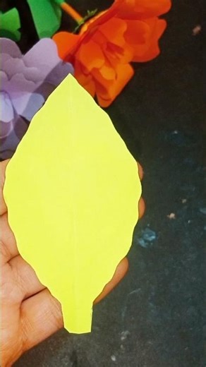 Origami leaf