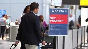 35K views · 1.3K reactions | With summer quickly approaching, Delta’s 80,000 employees worldwide are helping to ease long security lines. | Delta Air Lines | Facebook
