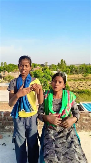 mamma kutta mujhe jhula nahin jhulane de raha #comedy #funny 😁😀😀😁