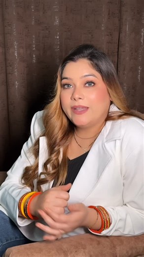 Anjali Meena on Instagram: "#makeuptutorial #makeupartist #tiptuesday"