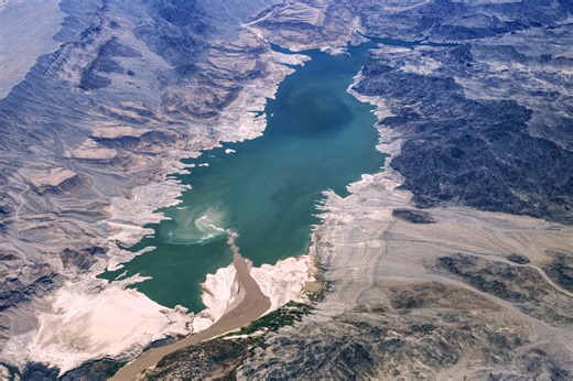 Make ‘immediate cuts’ in water use or face crisis, Colorado River experts warn
