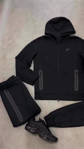 Nike Tech Tracksuit Mega Sale – Limited Time Offer!